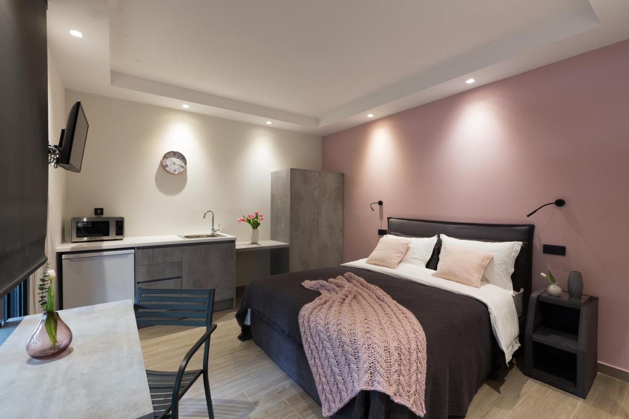 12 Reasons Why Metaxourgeio Aparthotel Athens Ngoại thất bức ảnh