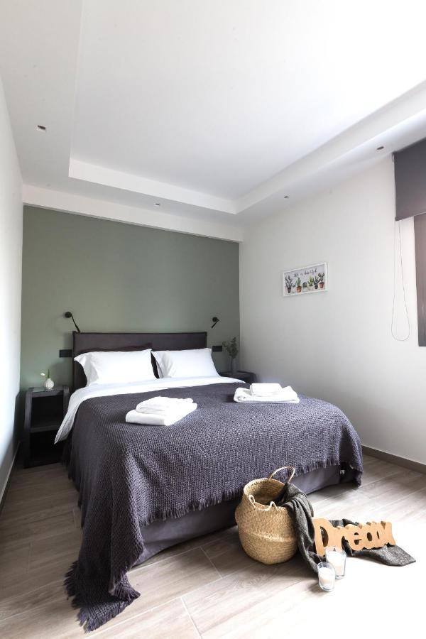 12 Reasons Why Metaxourgeio Aparthotel Athens Ngoại thất bức ảnh