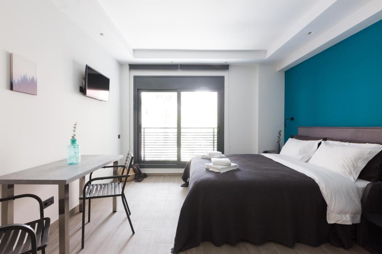 12 Reasons Why Metaxourgeio Aparthotel Athens Ngoại thất bức ảnh
