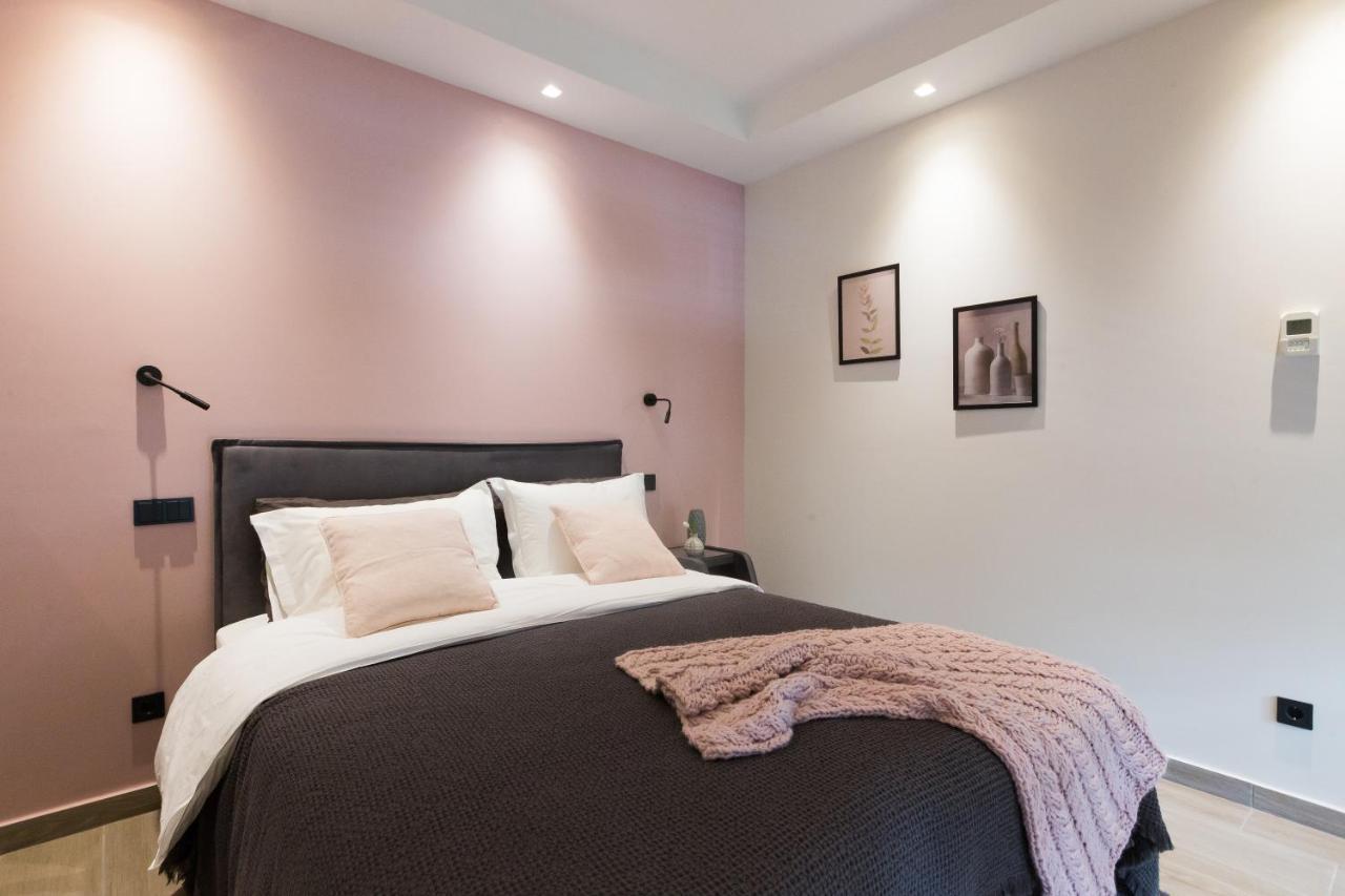12 Reasons Why Metaxourgeio Aparthotel Athens Ngoại thất bức ảnh