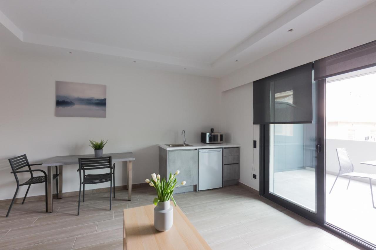 12 Reasons Why Metaxourgeio Aparthotel Athens Ngoại thất bức ảnh